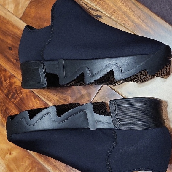 iRi Neoprene Low Tops - Picture 4 of 4